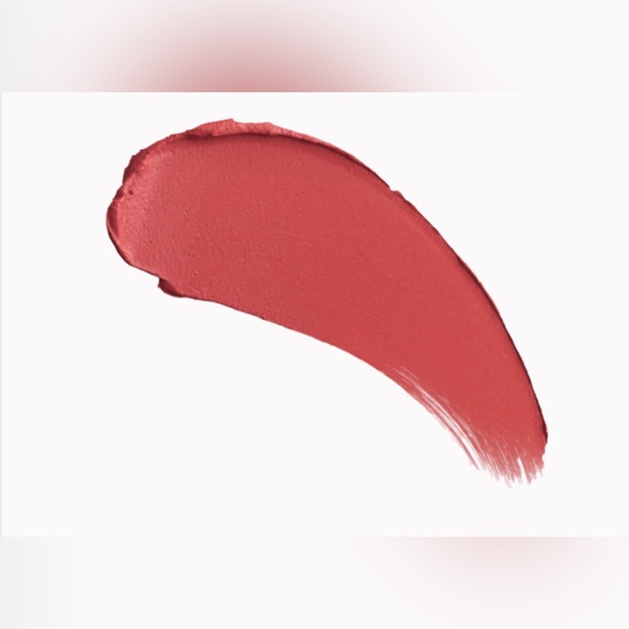 CHARLOTTE TILBURY NIB HOT LIPS 2 CARINA’S STAR FULL SIZE MATTE LIPSTICK - Picture 4 of 5